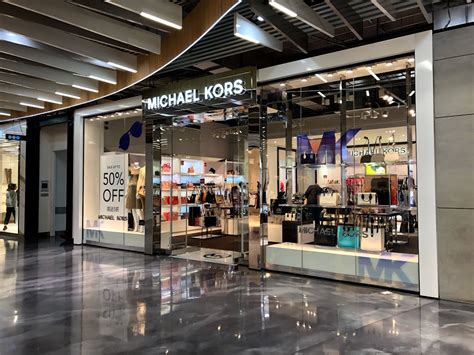 michael kors goedkoop|shop Michael Kors outlet.